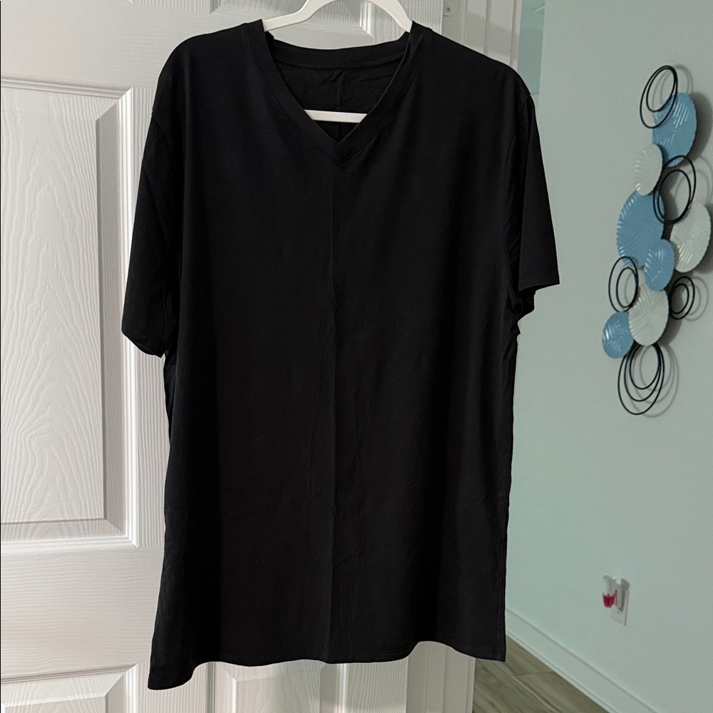 Lululemon Black V-Neck T-Shirt